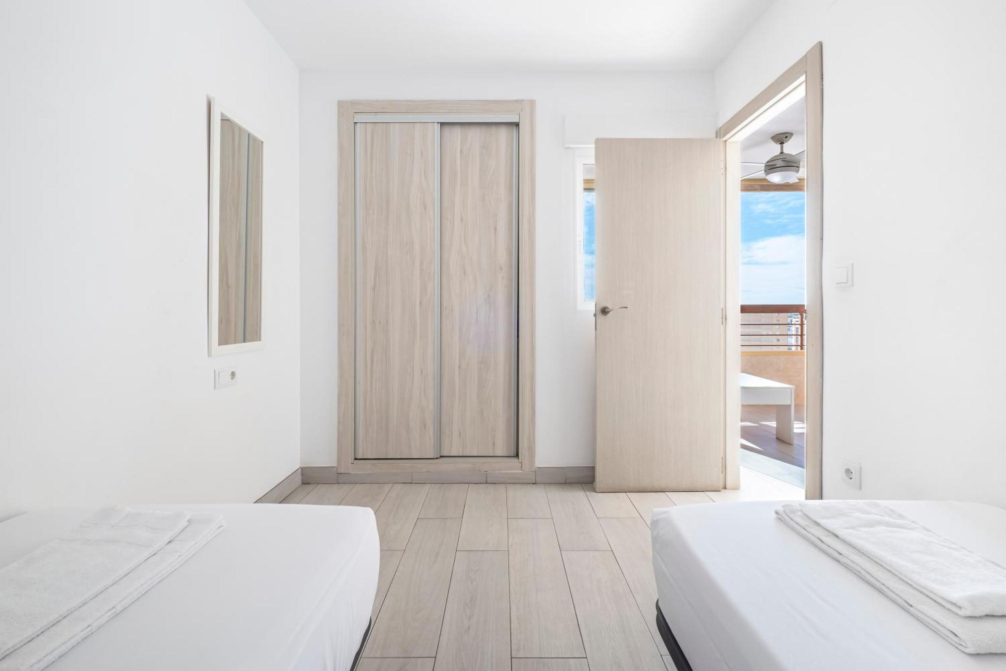 Acuarium 3-19-e Levante Apartment *